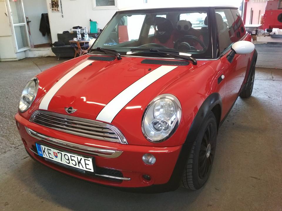 Mini Cooper v servise